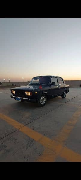 Lada 2105 1985 3