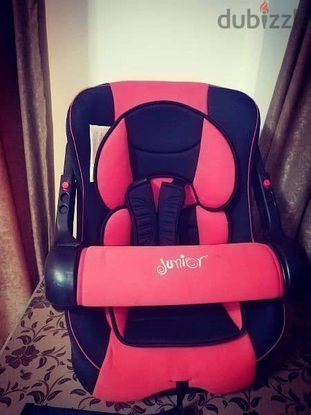 carseat stage 1,2 كارسيت جونيور  جديد لم يستخدم  كسر زيرو تصفيات جديد 3