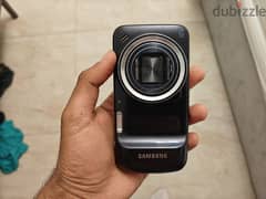 Samsung Galaxy S4 zoom camera