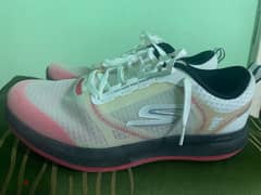 skechers