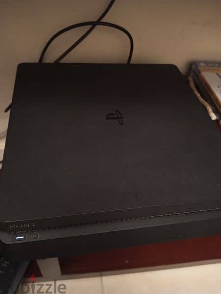 ps4 slim 500gb معاه الكرتونه بتاعته 0