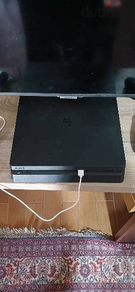 جهاز PS4 slim 1TP للبيع