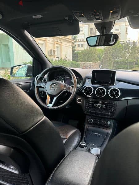 Mercedes-Benz B180 2015 7