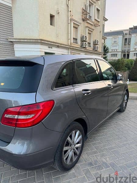 Mercedes-Benz B180 2015 9