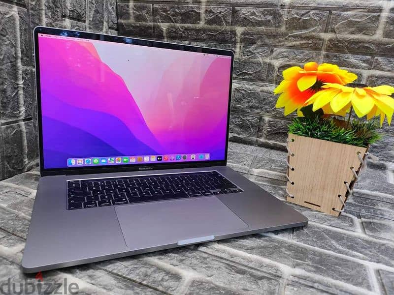 عرض خاص Mac book pro 2019 بحالة الزيرو 2