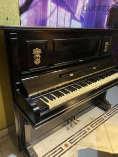 American antique piano