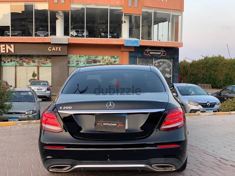 Mercedes-Benz E200 2019 3