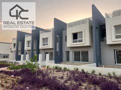 Twin house received 6 months with the best view in Hyde Park Compound with down payment and installments, in the Fifth Settlement, New Cairo. 0