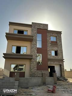 villa ready to view in taj city new cairo 10% down patment & installment 8 years 0