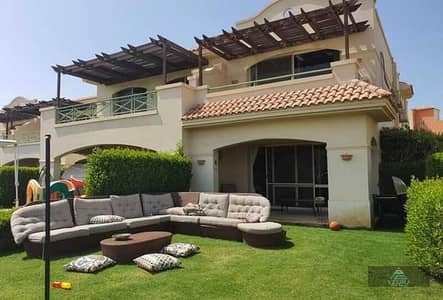 offer for sale sea view villa with Garden