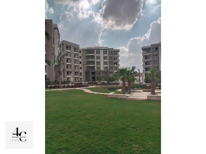 Apartment 171m for sale with a Special view of the club 2 bedrooms with the lowest down payment and installments in Hyde Park Fifth Settlement 4