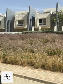 Ready to move and with installments town house 243m modern in best location in hyde park new cairo 0