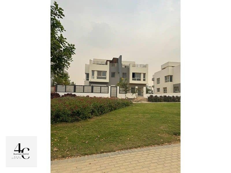 ready to move twin house 330m best view 4 bedrooms modern  view land scape in hyde park 10