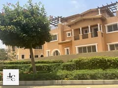 Amazing down payment and installments twin house 280m 5 bedrooms in best phase in compound hyde park view landscape 0