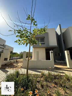 Modern Twin House 320m For Sale under Market View Price Ready to move In Hyde Park Fifth Settlement 0