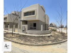 Ready to move Modern standalone villa 572m for sale 5 bedrooms at the lowest price in Hyde Park in Fifth Settlement 0