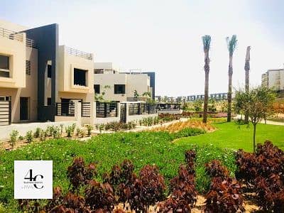 At The Lowest Price And The Most special Townhouse 215m view Landscape For Sale With Installments With The Lowest Down Payment in hyde park new cairo 1