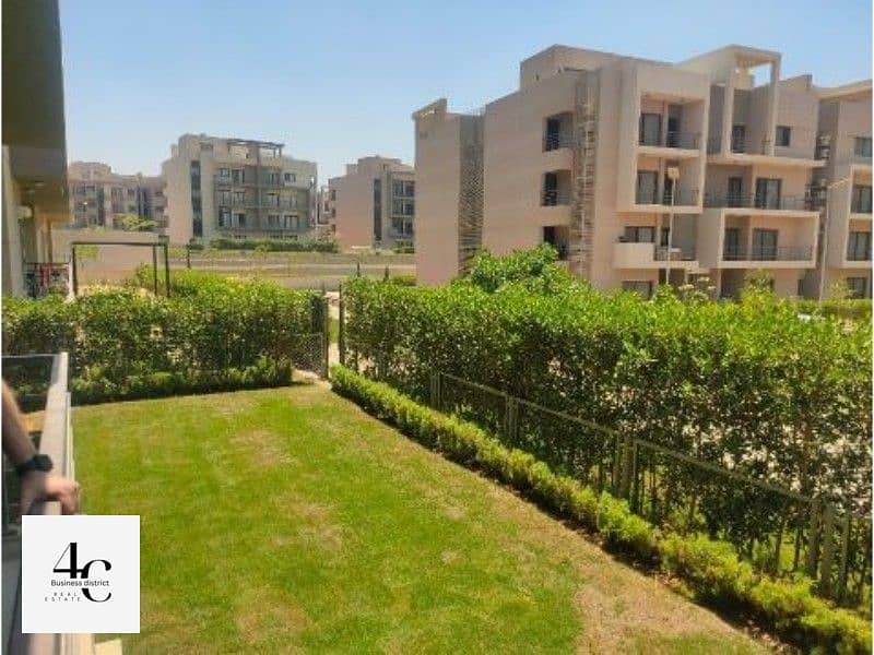 Apartment 185m with garden 120m for sale, Delivery soon, fully finished with air conditioners 3 bedrooms in Al Marasem Fifth Square Fifth Settlement 6