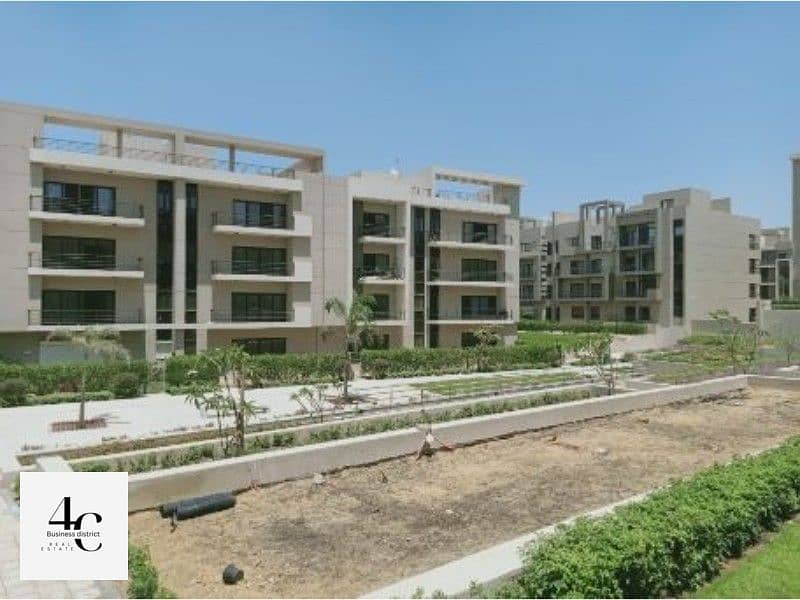 Apartment 185m with garden 120m for sale, Delivery soon, fully finished with air conditioners 3 bedrooms in Al Marasem Fifth Square Fifth Settlement 9