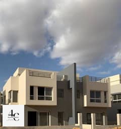 Best location Twin house modern330m with down payment and installments  in compound  hyde park view landscape 0