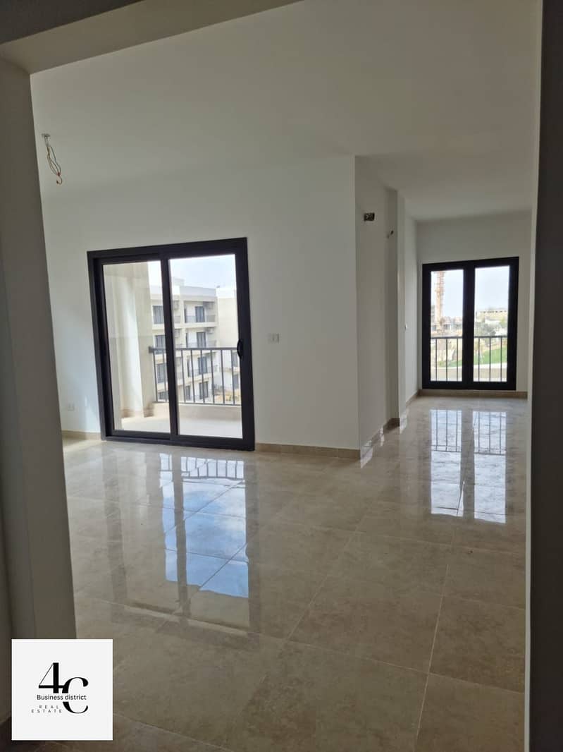 Lowest Price In Fifth Square Penthouse 157m With Terrace 21m For Sale With Installments fully Finished With Air Conditioners In Almarasem new cairo 3