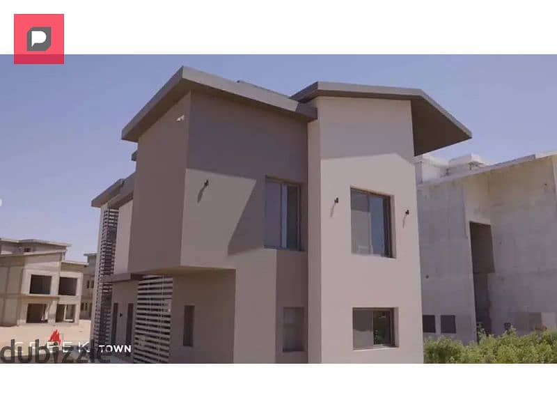 Villa for sale in Creek Town Compound in the First Settlement, next to Hassan Allam, the closest reception in the Settlement 6