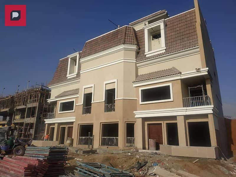 فيلا بجاردن للبيع في كمبوند سراي طريق السويس بجوار مدينتي Villa with garden for sale in Sarai Compound, Suez Road, next to Madinaty 10