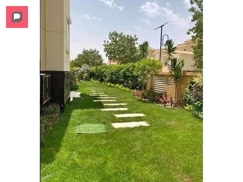 Duplex with villa area of ​​233 + 100 garden in East Hills from Roya, with installments, special location next to Palm Hills 4