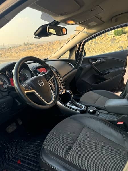 Opel Astra 2015 4