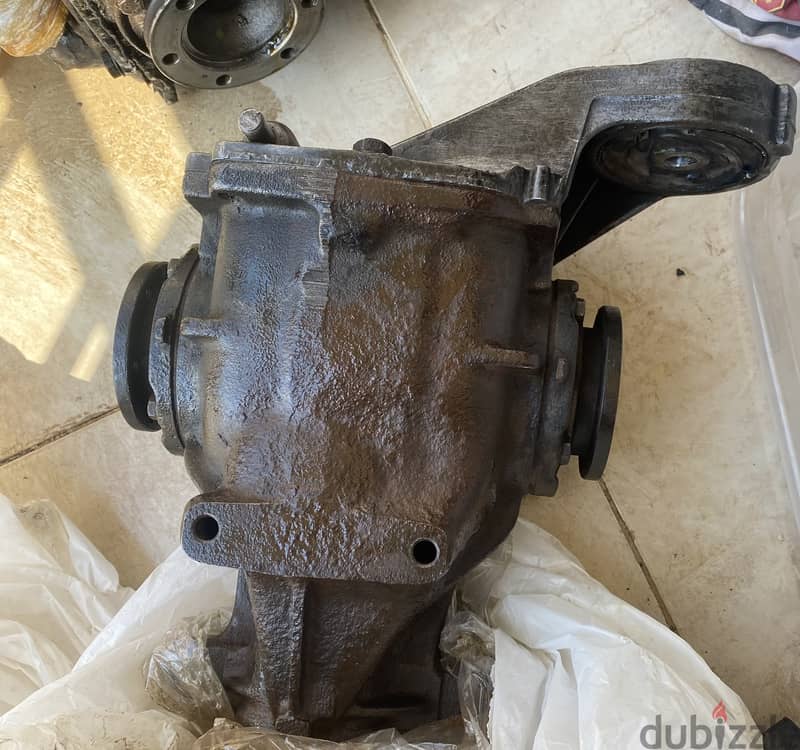 BMW E36 Differential 4.27/كورونا ب م ٤. ٢٧ 1