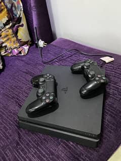 Playstation 4 slim