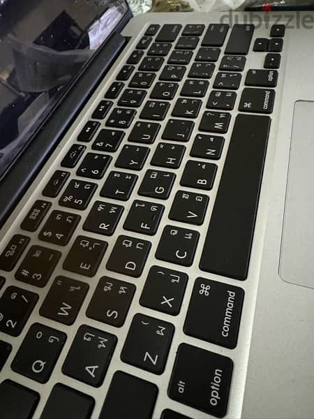 للبيع apple macbook pro 2013 2