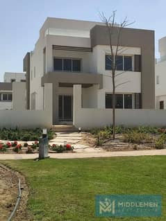 villa standalone 327m ready to move prime location view lanscape hyde park new cairo