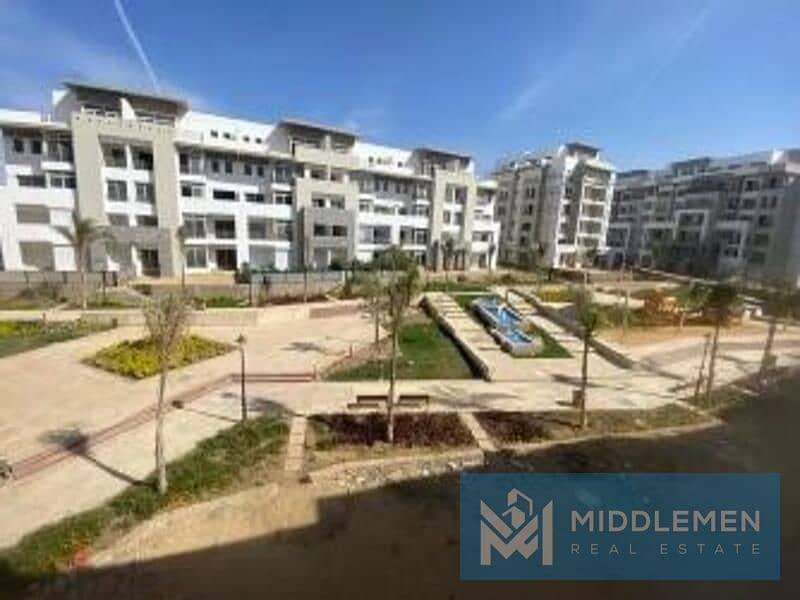 apartment 233m  prime location ready to move , hyde park new cairo 5