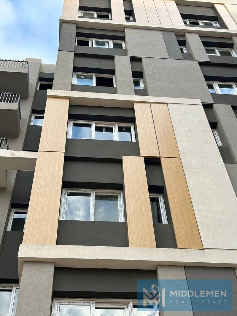 apartment 138m prime location ready to move , haptown mostakbal city 2