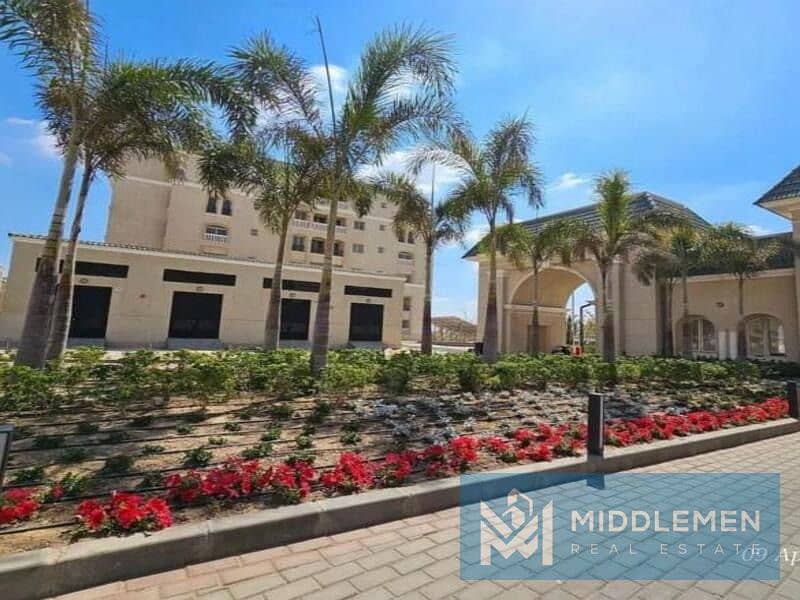 town house corner 270 m garden 380m prime location L'Avenir mostakbal city 0