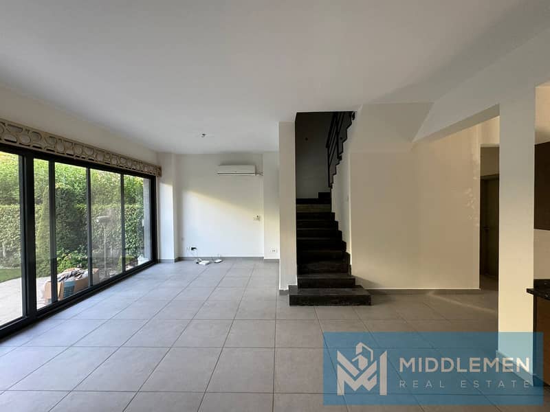 town house 161 m garden 70 m fully finished prime location al burouj shorouk city 1