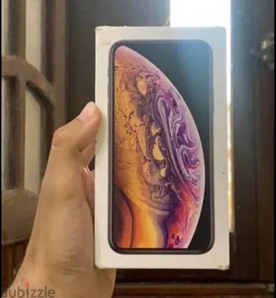 iPhone Xs 4