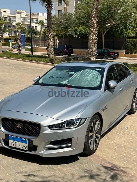 Jaguar XE 2016 0