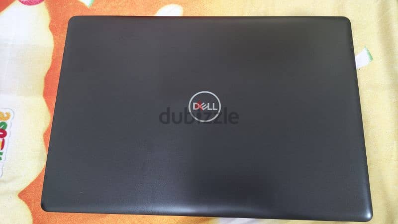 laptop Dell Inspiron 5570 1