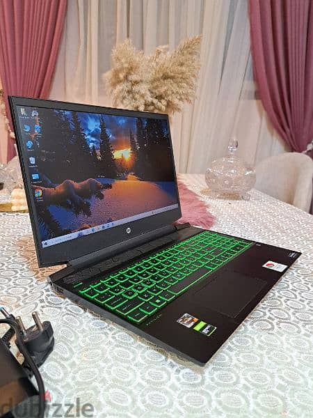 Hp Pavilion Gamming Rayzen 7 GTX1660TI 9