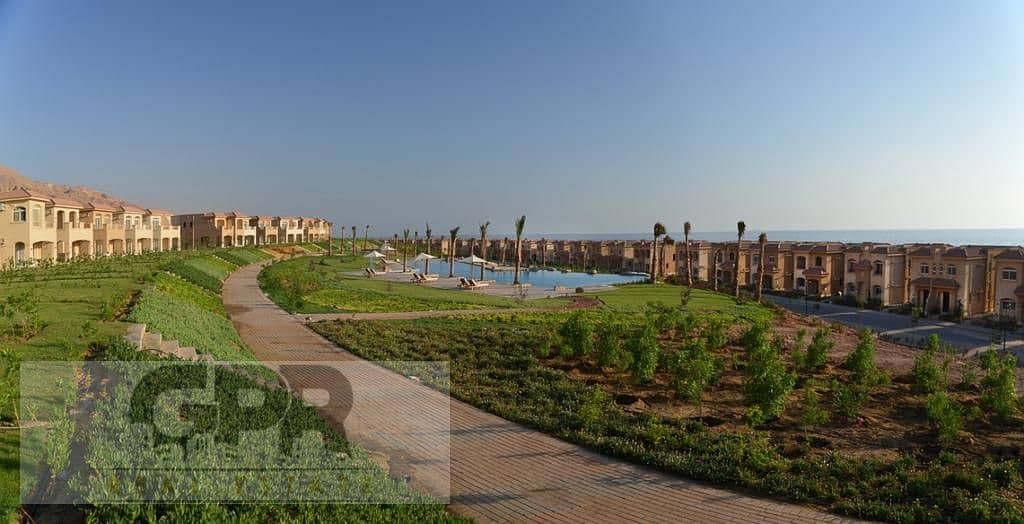 شالية + جاردن خاص للبيع باحلى فيو بانوراما بحر قرية تلال الساحل الشمالي Chalet with panoramic view on sea for sale in Telal North Coast 5