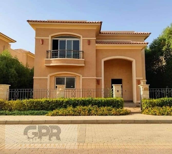 فيلا استاندالون للبيع في كمبوند ستون بارك  بالقرب الجامعه  الأمريكية  | Villa for sale, a very special standalone, in Stone Park Compound, Fifth Settl 0