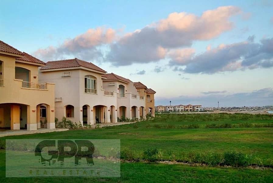 توين هاوس شاليه صف أول على البحر في تلال السخنة بسور لافيستا 6 والجلالة / Twin house chalet 140sqm 1th Row in telal sokhna for sale 4