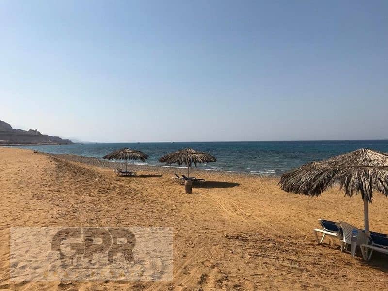 فيلا لقطه للبيع على البحر مباشرا في تلال السخنه | Villa for sale directly on the sea in Telal El Sokhna 6