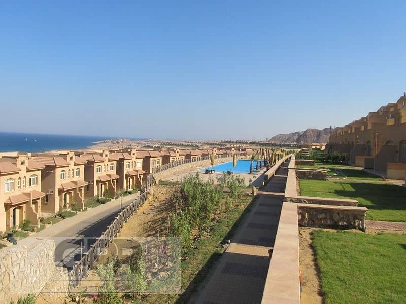 شالية للبيع 110م عالبحر مباشرة _ فى قرية تلال السخنة | Chalet for sale 110 m directly on the sea _ in Telal El Sokhna Village 1