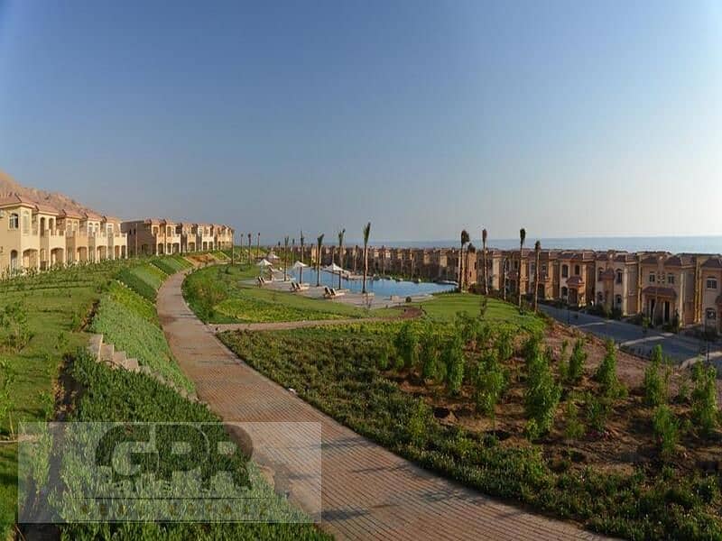 شالية للبيع 110م عالبحر مباشرة _ فى قرية تلال السخنة | Chalet for sale 110 m directly on the sea _ in Telal El Sokhna Village 0