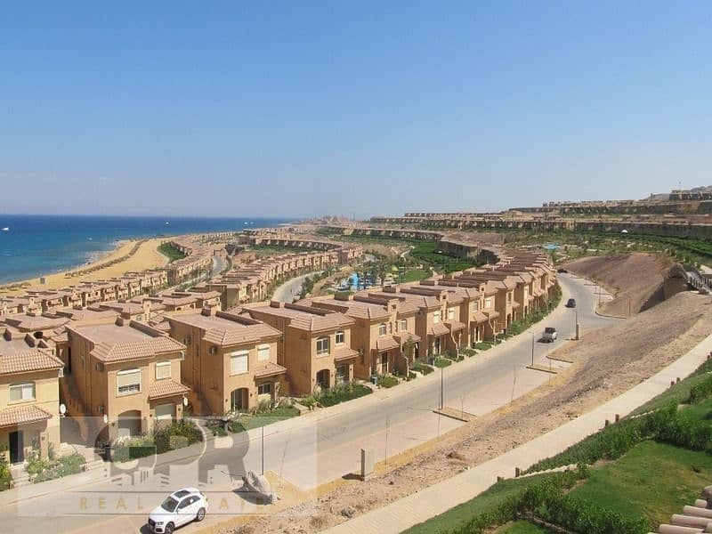 شالية للبيع 110م عالبحر مباشرة _ فى قرية تلال السخنة | Chalet for sale 110 m directly on the sea _ in Telal El Sokhna Village 2