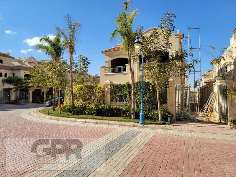 Ready to move Villa for sale in La Vista El Patio Casa | فيلا استلام فوري فى لافيستا الباتيو كازا 0