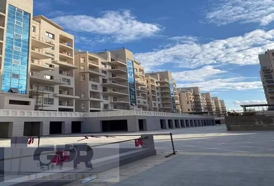 شقة للبيع 250م استلام فوري متشطبة بالكامل علي البحر ف مزارين العلمين بالتقسيط  apartment for sale fully finished at mazarine directly on the sea 2